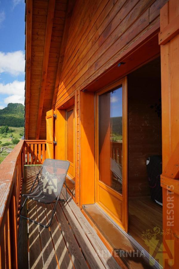 Chalet De Solene Chambon-sur-Lac Exterior photo